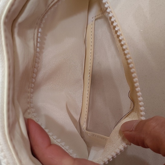 Cream ivory white Clutch wristletwith Detachable Canvas Strap Multiple Zip - Picture 3 of 6